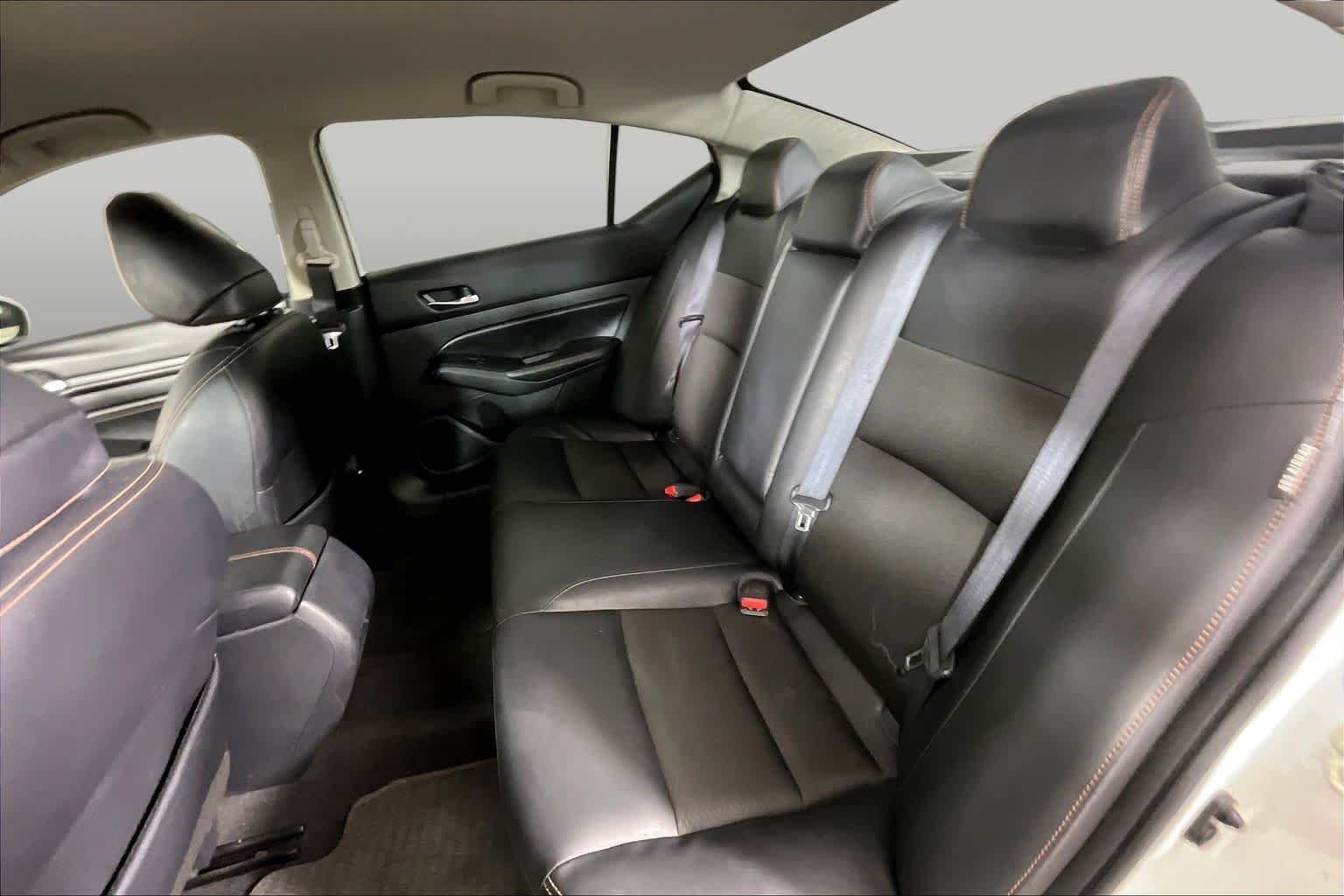 Used 2020 Pearl White Tricoat Nissan 2.5 SR image 18