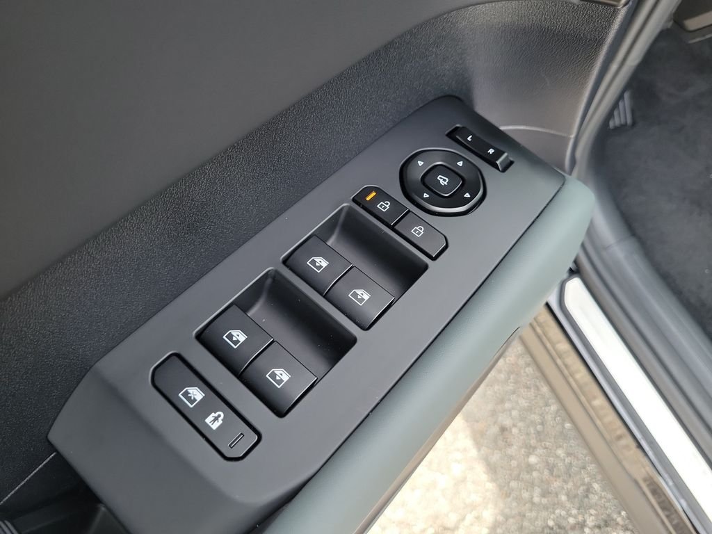 New 2027 Black Kia X-Line SX Prestige image 23
