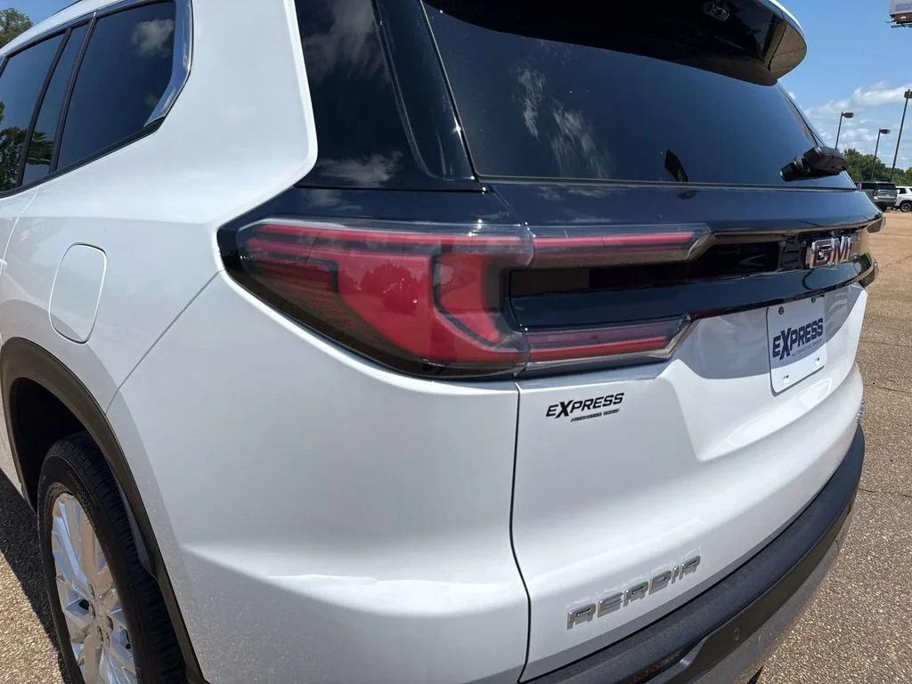 2026 GMC Acadia Elevation - Photo 11