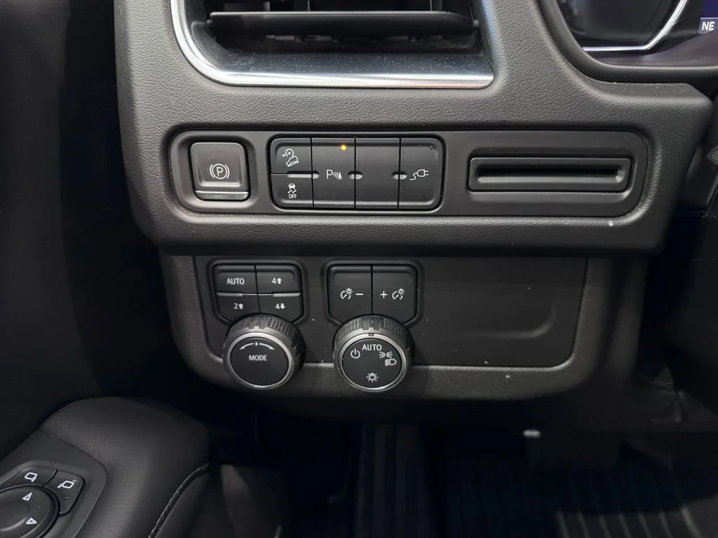 2021 Chevrolet Tahoe Z71 - Photo 27
