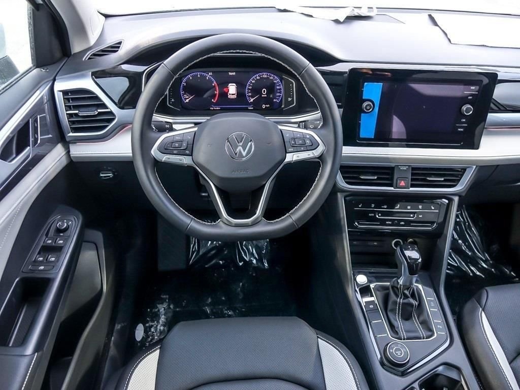 New 2026 Pure White Volkswagen 1.5T SEL image 14