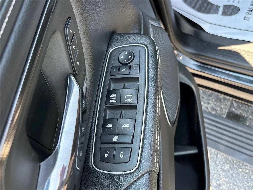 Used 2022 Black Ram Sport image 27