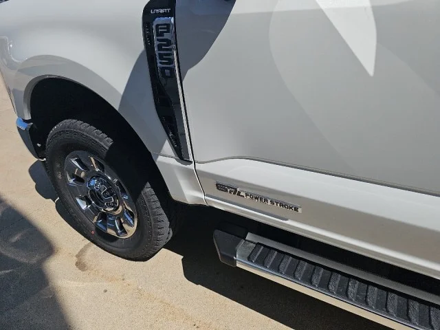 New 2026 Star White Metallic Tri-Coat Ford F-250® Lariat® image 48