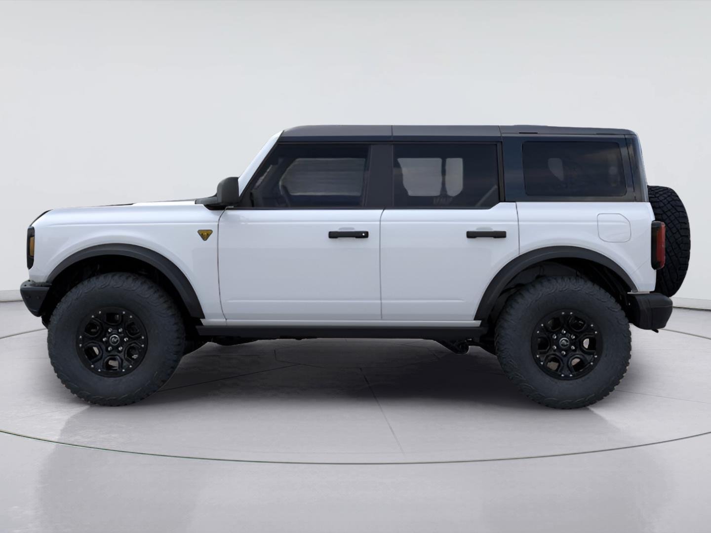 New 2026 Oxford White Ford Badlands® image 3