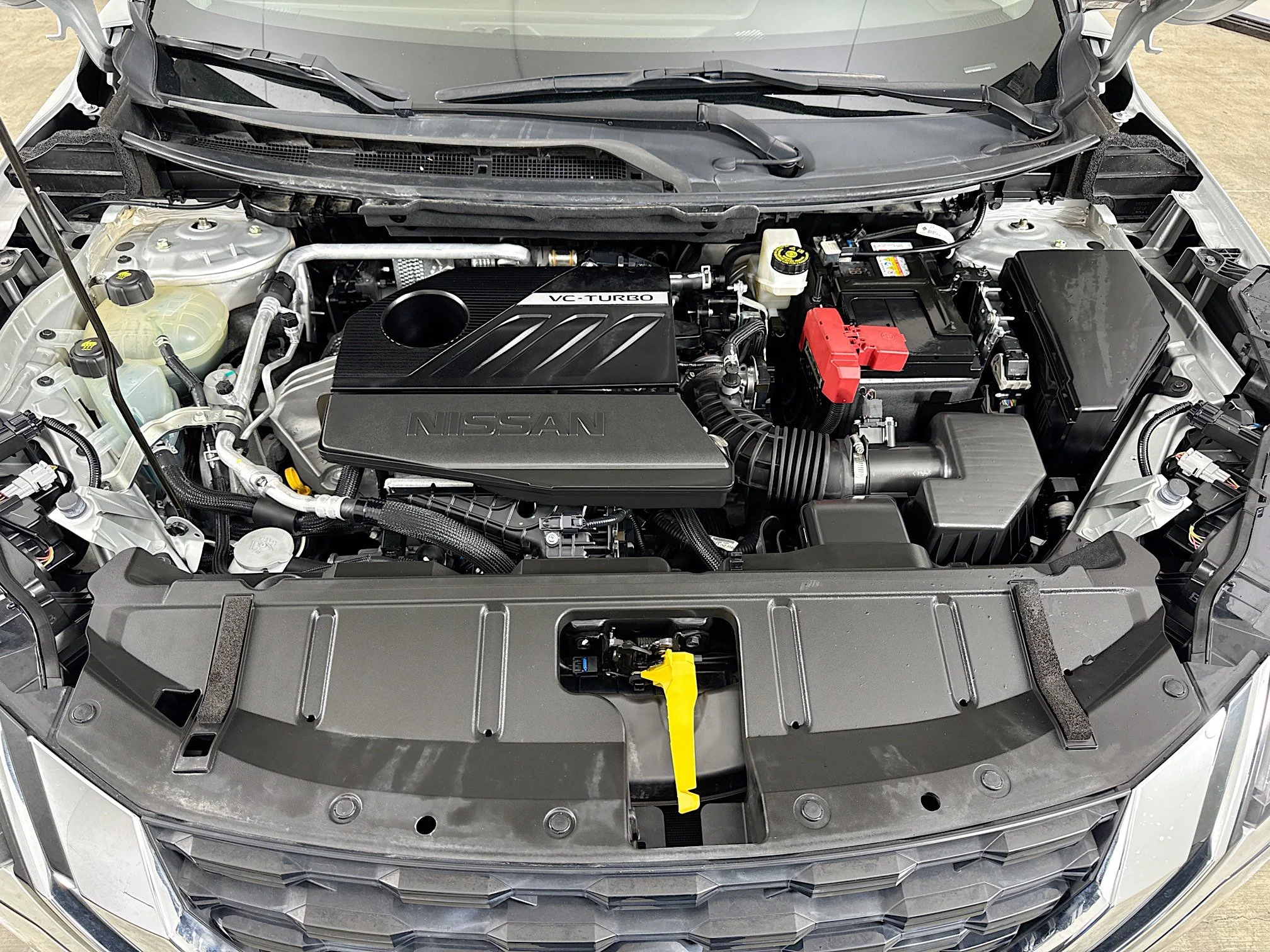 Used 2023  Nissan SV image 32