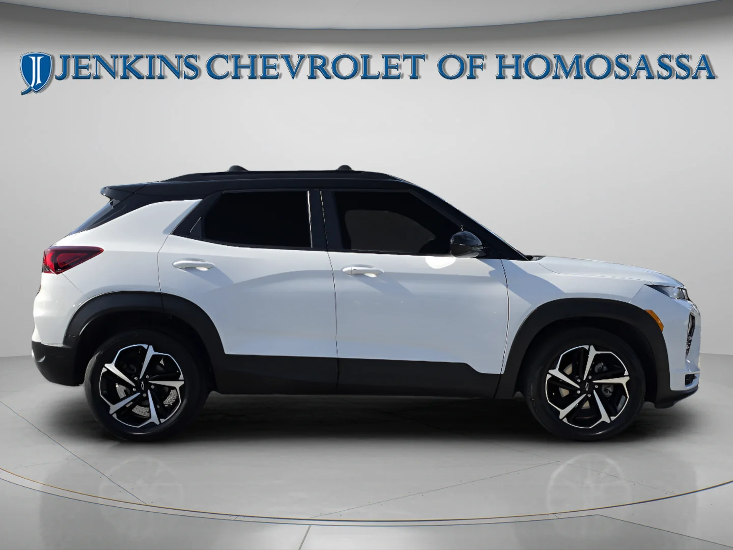 Used 2023 Summit White Chevrolet RS image 3