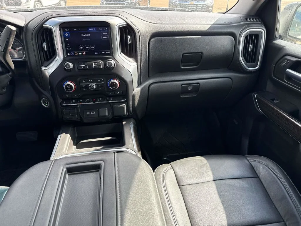 Used 2019 Beige Chevrolet RST image 22