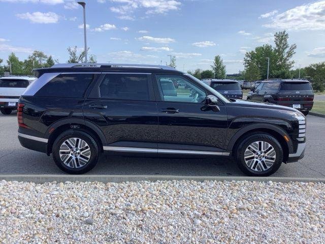 New 2026 Abyss Black Hyundai SEL Premium image 6