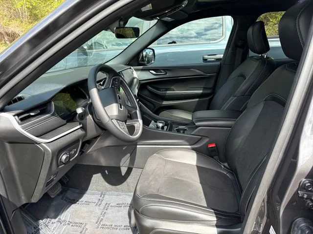 2025 Jeep Grand Cherokee L Altitude - Photo 15