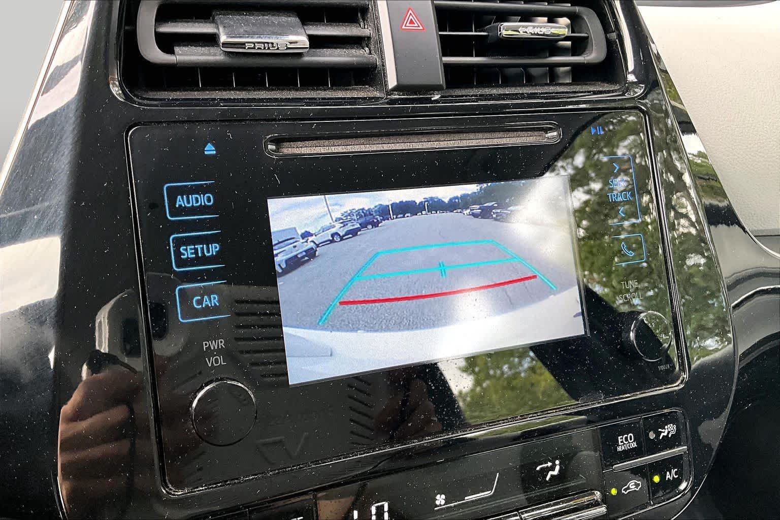 Used 2017 Blizzard Pearl Toyota Two image 27