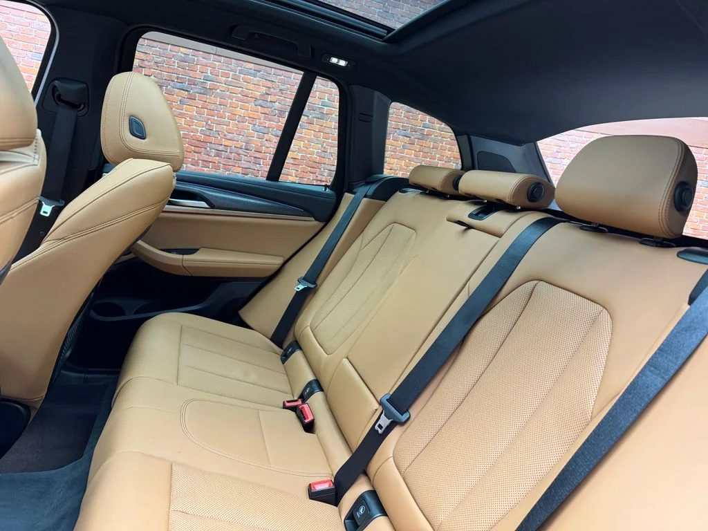 Used 2024 Black BMW xDrive30i image 26