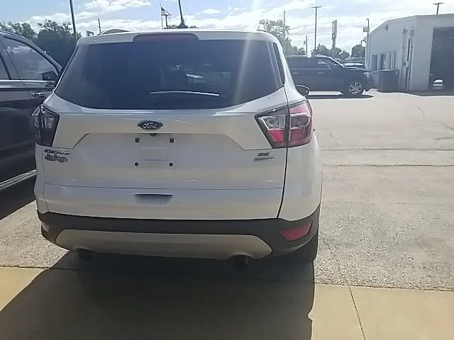 Used 2018 White Ford SE image 24
