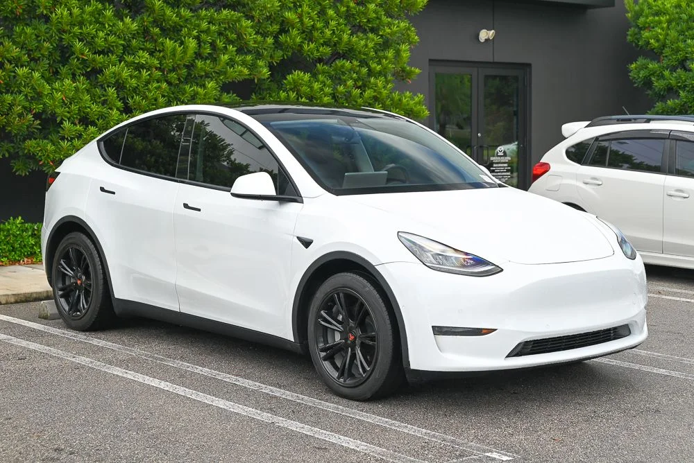 Used 2020  Tesla Long Range image 3