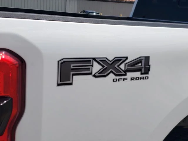 New 2026 Star White Metallic Tri-Coat Ford F-250® Lariat® image 5