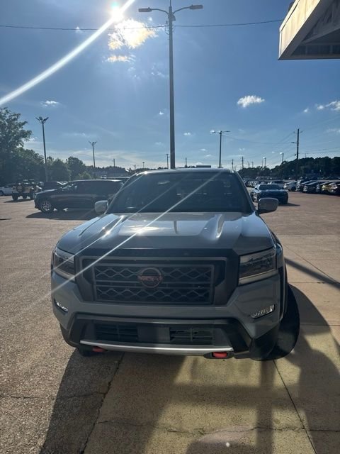 Used 2024 Gray Nissan PRO-X image 3
