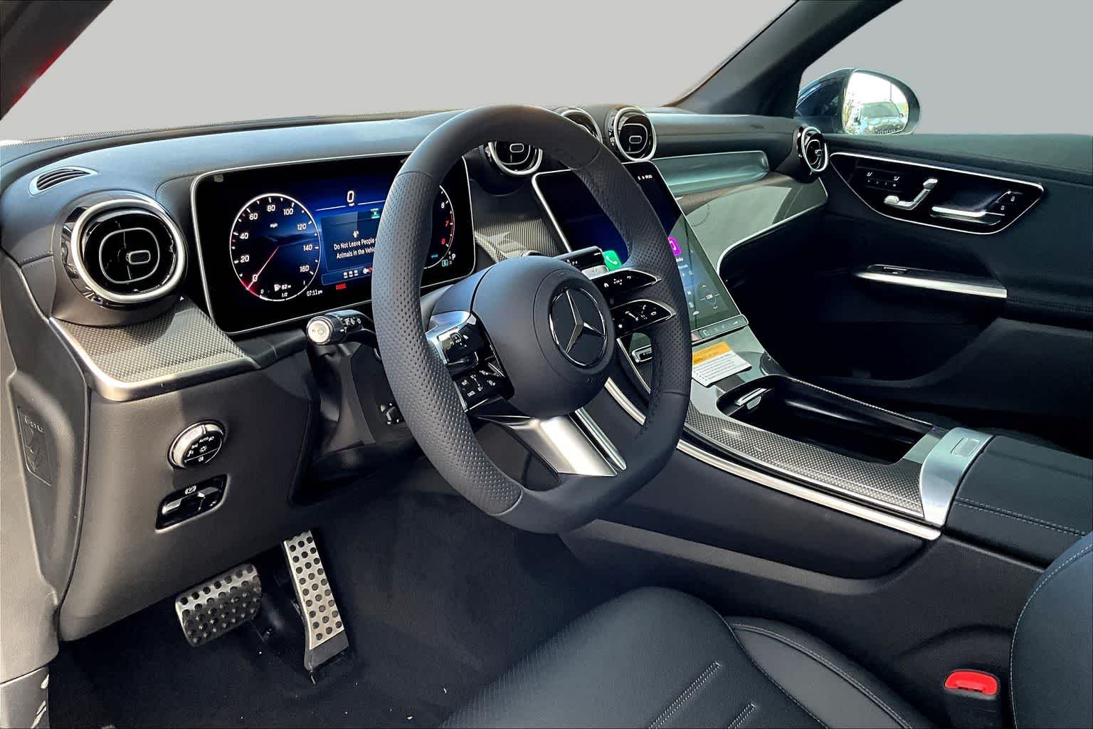 Used 2026 Black Mercedes-Benz GLC 300 image 10