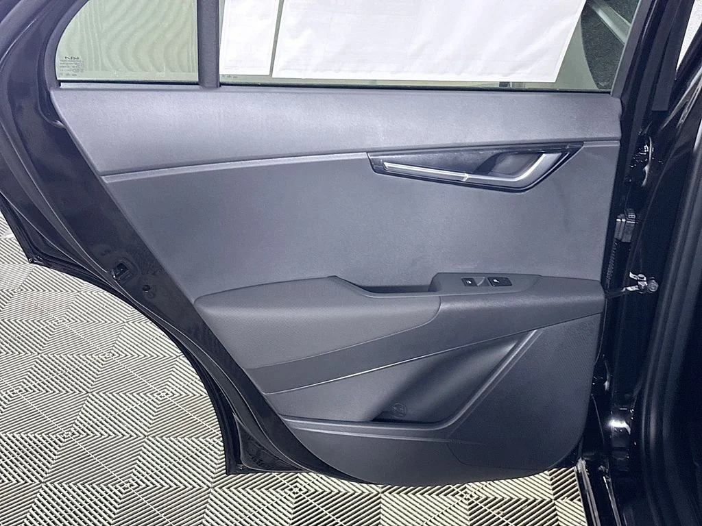 New 2026 Aurora Black Pearl Kia WIND image 19
