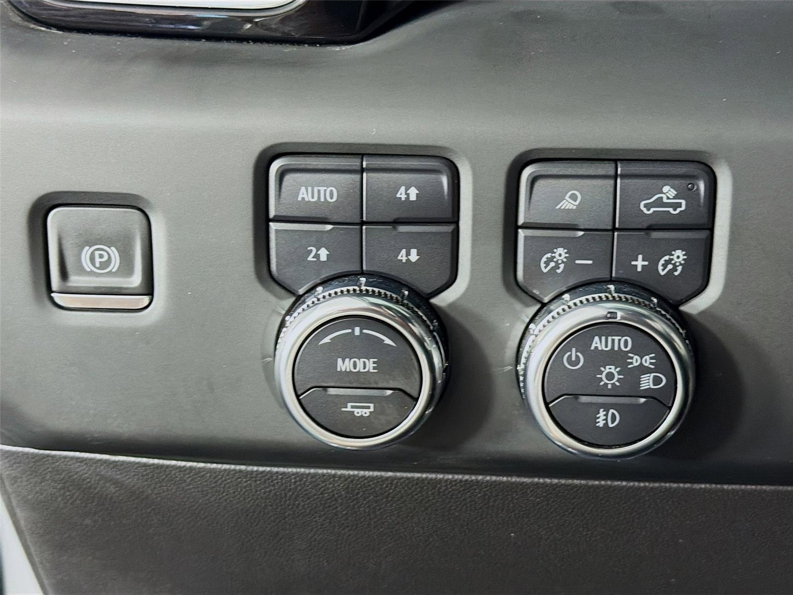 Used 2023 Summit White GMC Denali image 10
