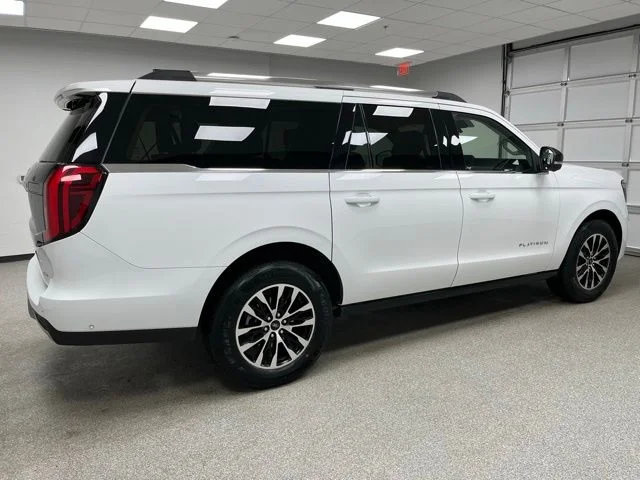 Used 2025 White Ford Platinum image 10