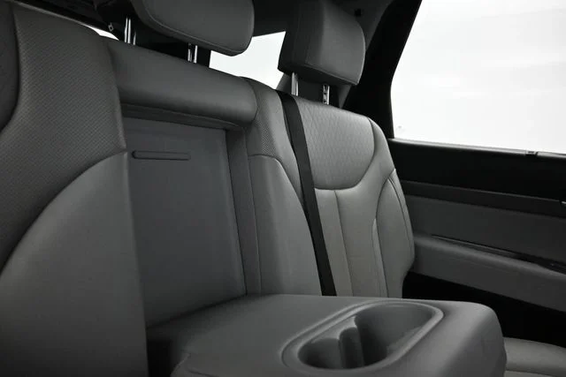 Used 2021 Gray Hyundai SEL image 19