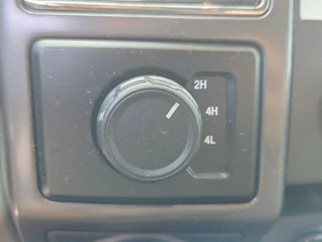 Used 2020  Ford XLT image 23