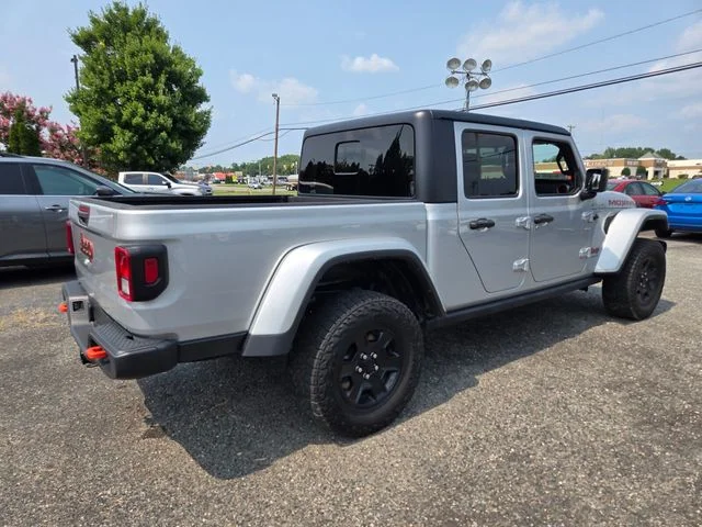 Used 2023 Silver Jeep Mojave image 8