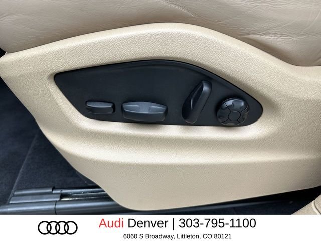 Used 2023  Porsche Base image 12