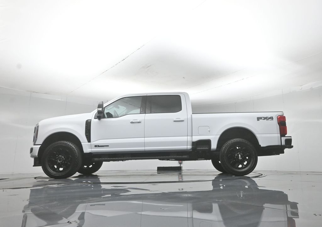 New 2026 Oxford White Ford XLT image 49