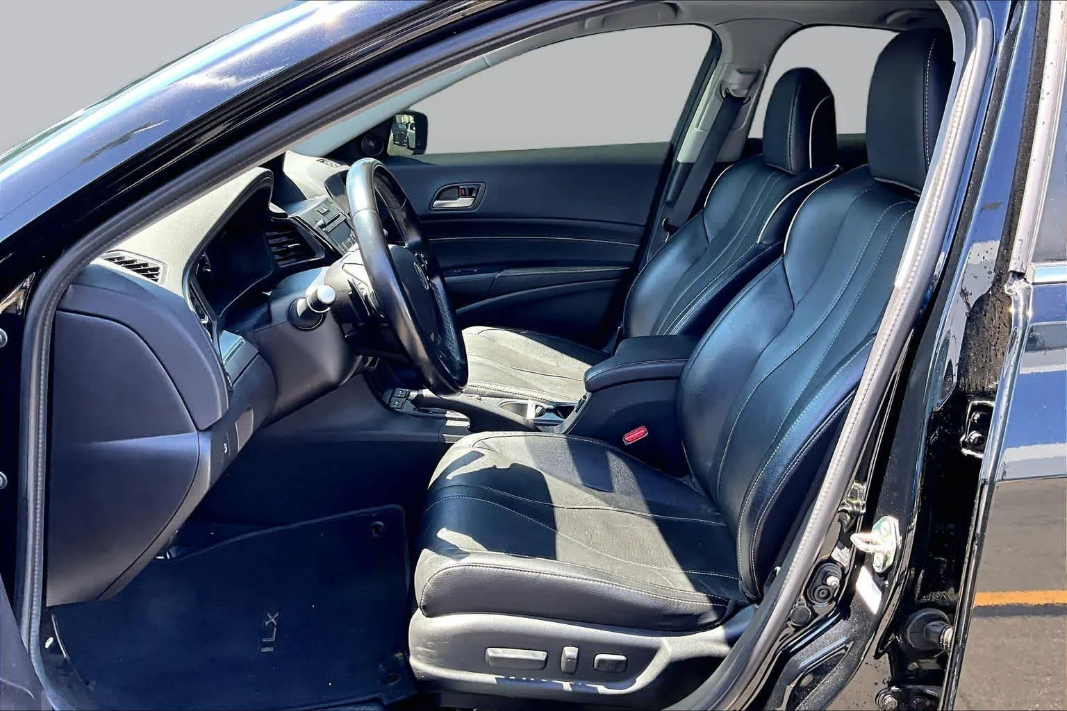 Pre-Owned 2019 Acura ILX W/Premium Pkg