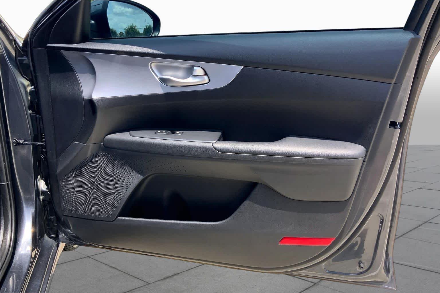 Used 2023 Gravity Gray Kia LXS image 22
