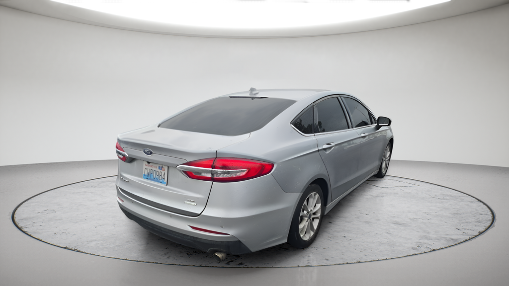 Used 2020 Silver Metallic Ford SE image 3