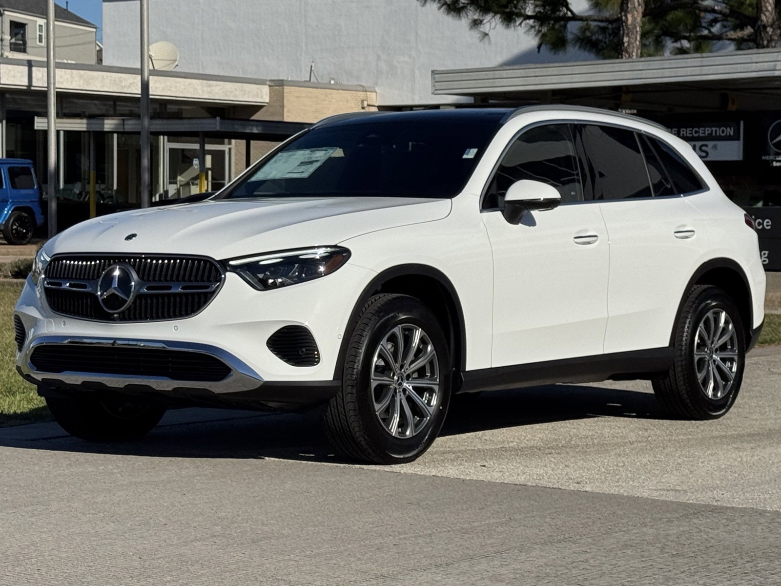 New 2026 Polar White Mercedes-Benz GLC 300 image 31
