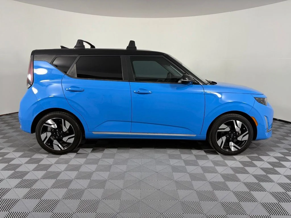 Used 2023 Blue Kia GT-Line image 7