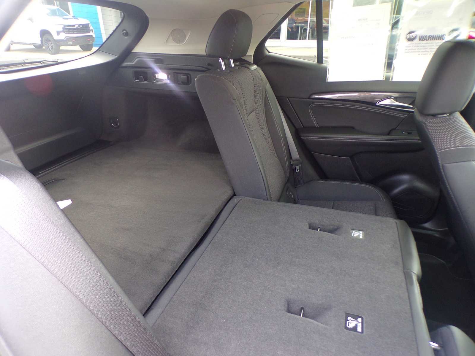 Used 2022 Summit White Buick Preferred image 21