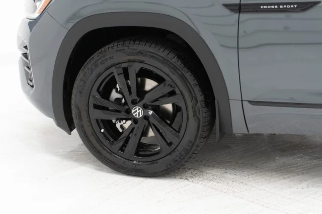 New 2026 Pure Gray Volkswagen 2.0T SEL R-Line Black image 16