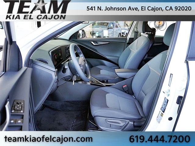 Used 2024 White Kia LX image 14