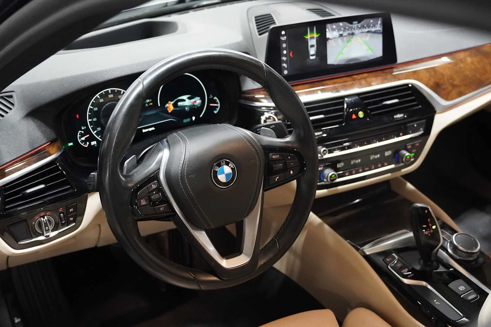 Used 2019 Black Sapphire Metallic BMW 530i image 10