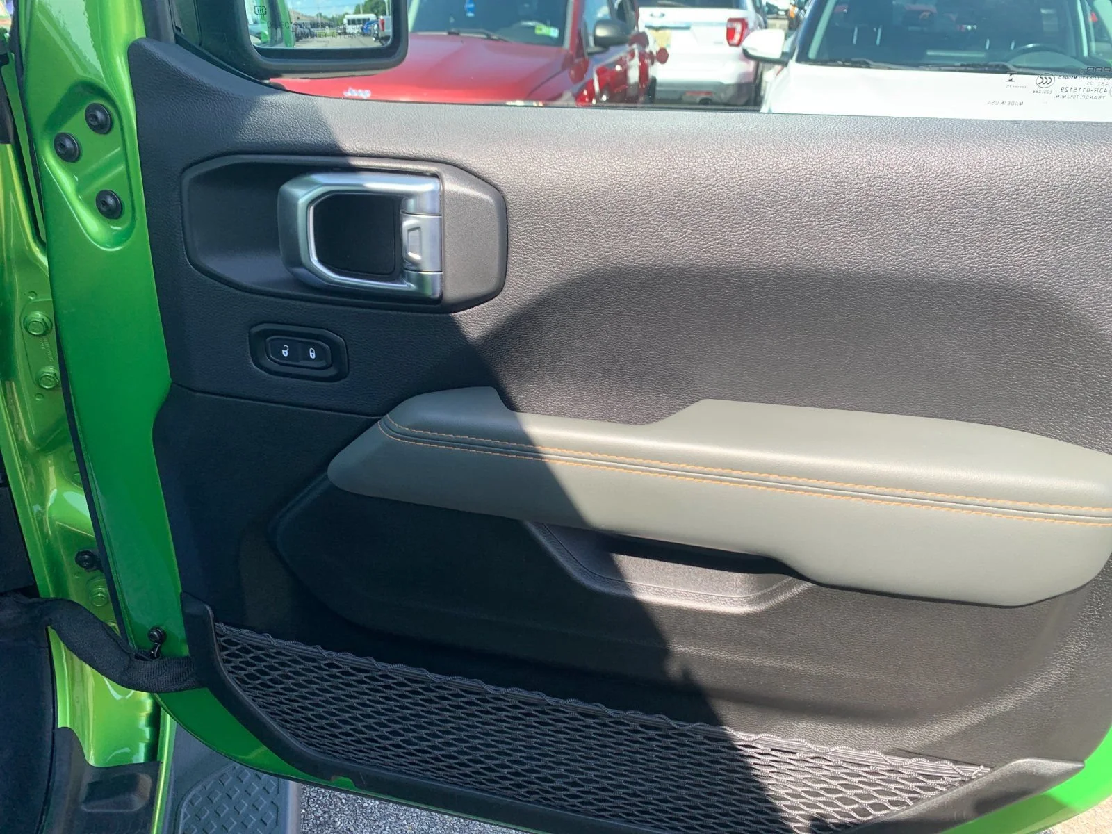 Used 2025 Green Jeep Mojave X image 19
