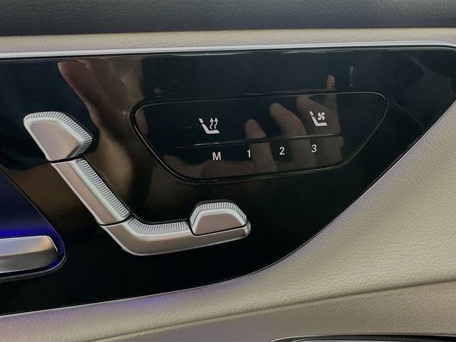 New 2026 Polar White Mercedes-Benz GLC 300 image 20