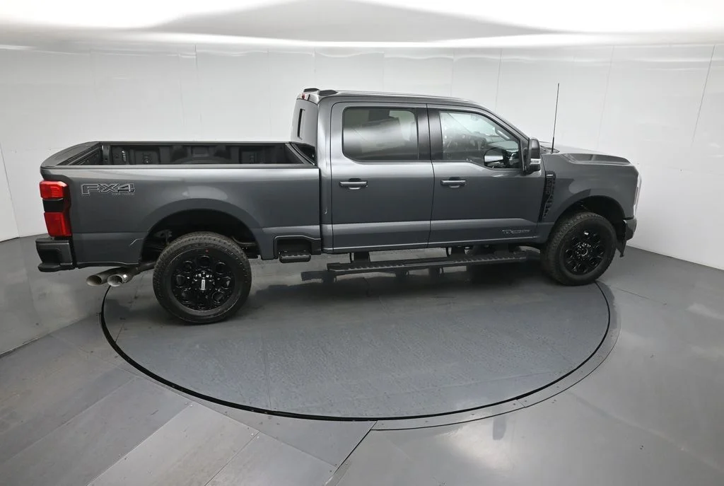 New 2026 Carbonized Gray Metallic Ford Lariat image 44