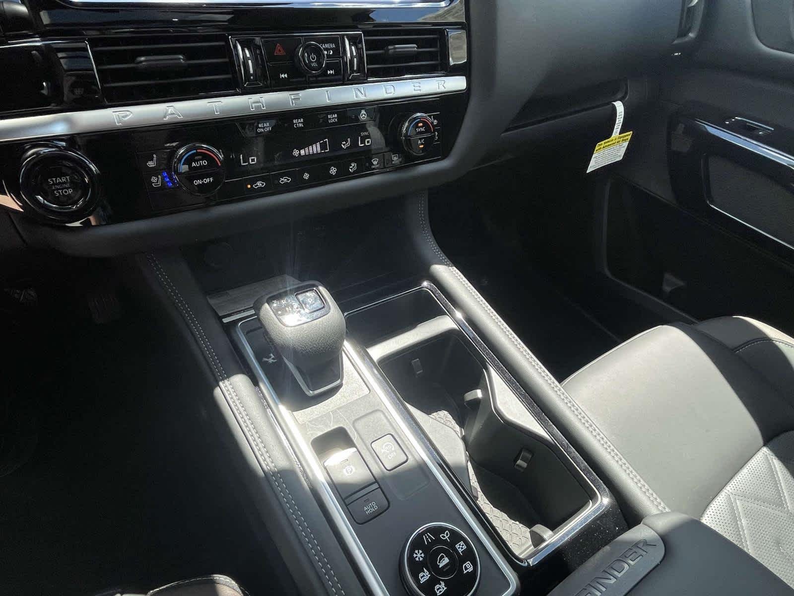 New 2026 Boulder Gray Pearl/Super Black Nissan Platinum image 27