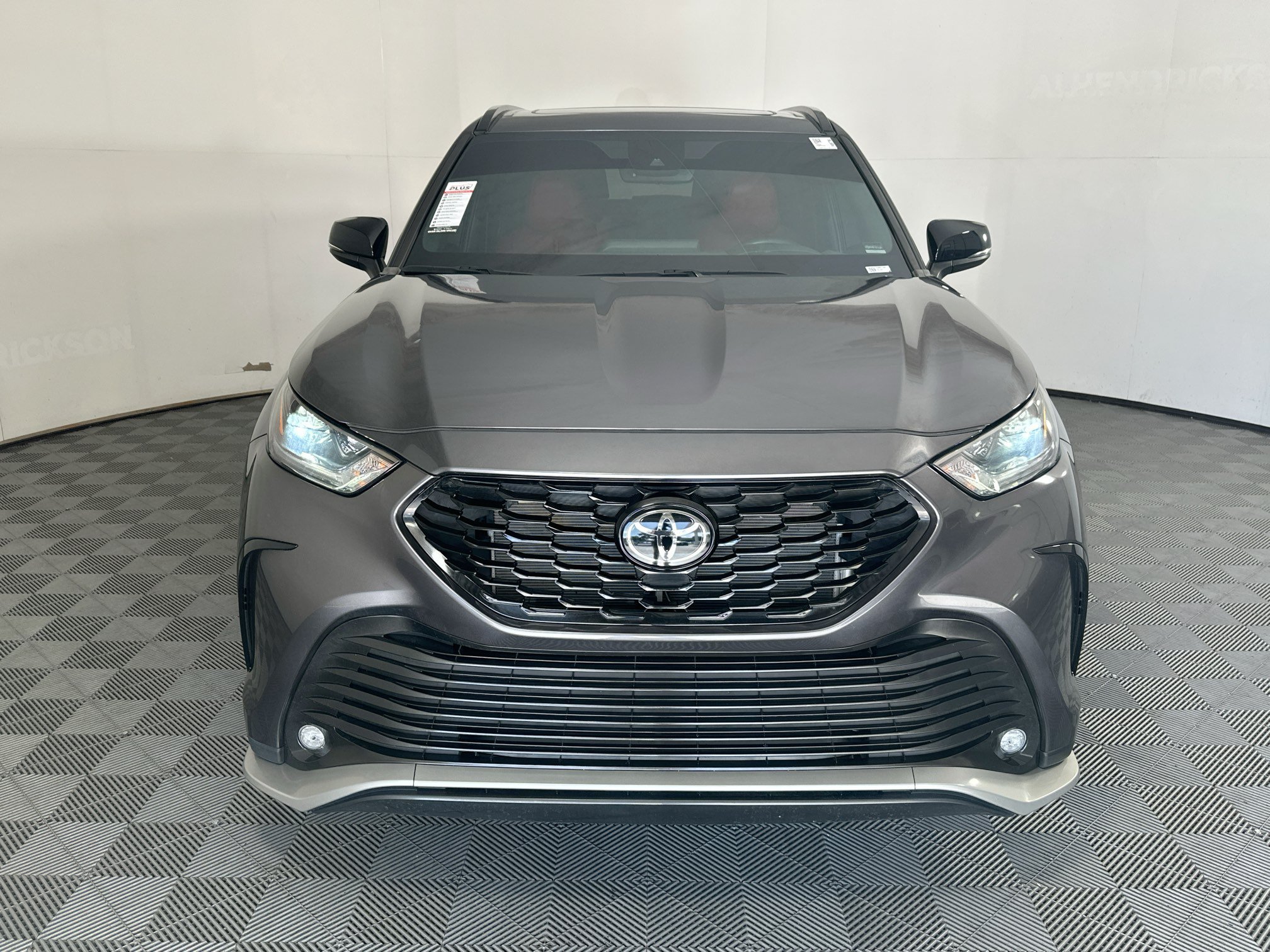Used 2024 Magnetic Gray Metallic Toyota XSE image 8