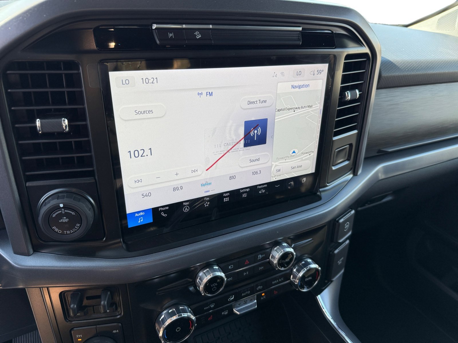 2025 Ford F-150 XLT - Photo 12