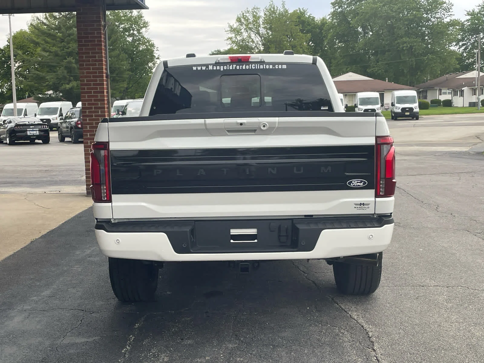 New 2026 Star White Metallic Tri-Coat Ford Platinum® image 4