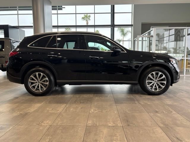 Used 2026 Black Mercedes-Benz GLC 300 image 32