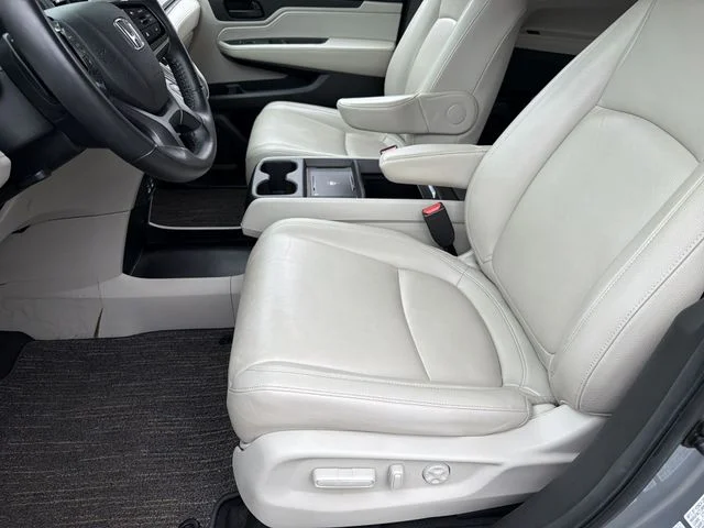 Used 2025  Honda EX-L image 22