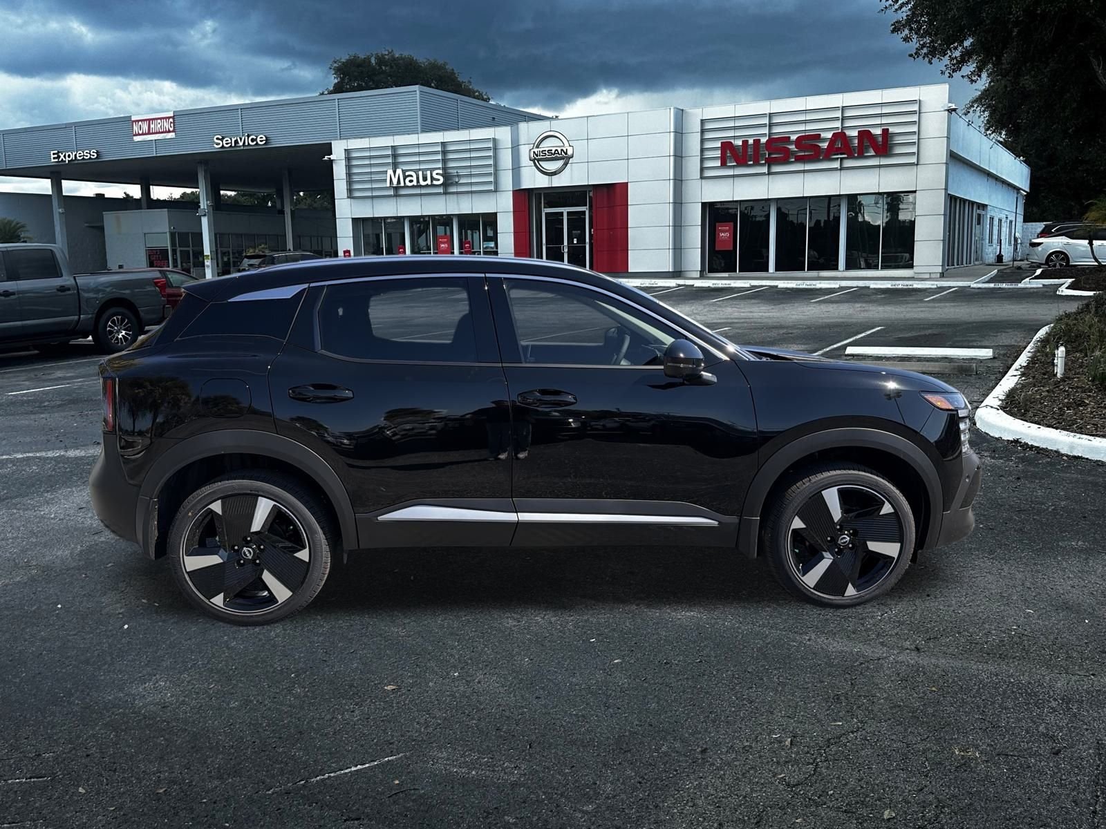 New 2026 Nissan Kicks SR 4D Sport Utility