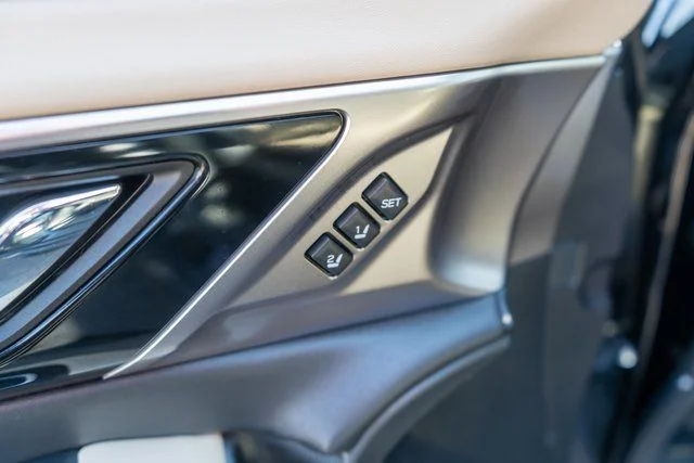 Used 2025 Black Subaru Limited image 22