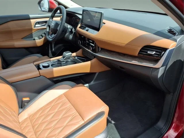 Used 2026 Red Nissan Platinum image 20