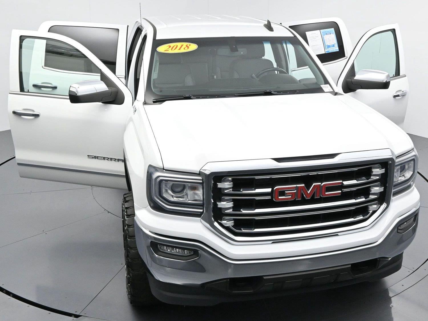 Used 2018 Summit White GMC SLT image 37